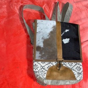 Myra back pack